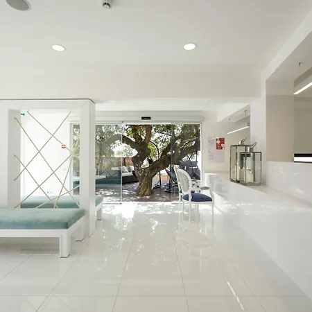 3hb Golden Aparthotel 3*